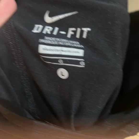 Women’s Nike Tanktop - Picture 3 of 3